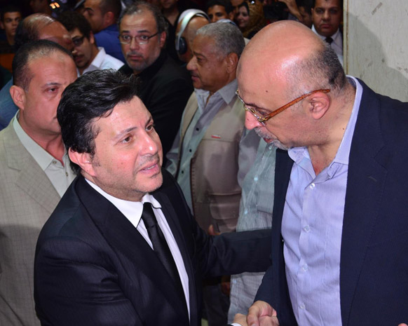 دموع النجوم في عزاء معالي زايد