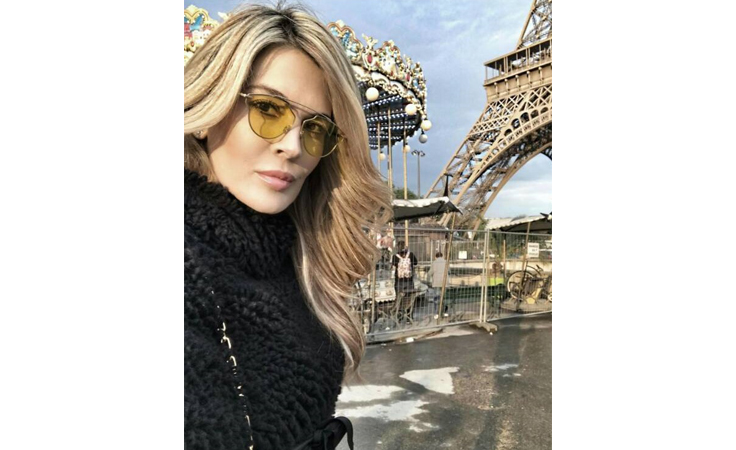 معجب الاعتداءات انقطع الاتصال صور زويا بالنظارة ...