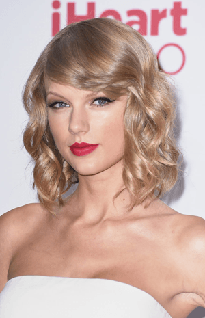 تايلور سويفت ملكة في عالم الجمال