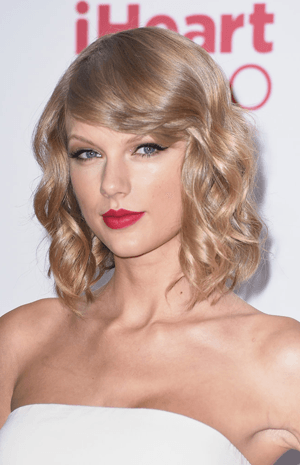 تايلور سويفت ملكة في عالم الجمال
