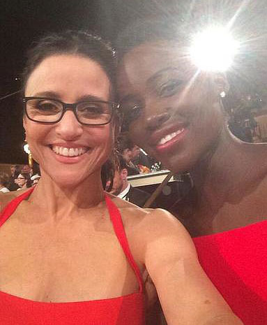 سيلفي المشاهير ظاهرة عالمية