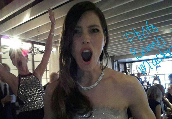 سيلفي المشاهير ظاهرة عالمية