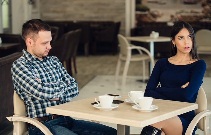 5 عادات تهدد بتدمير الزواج.. احترسي منها