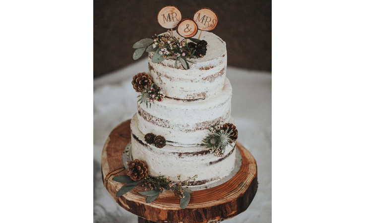 استوحي كعكة زفاف متميّزة لفرحك الشتوي