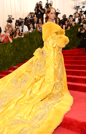 هذه كانت أغرب الفساتين في حفل ميت غالا 2015