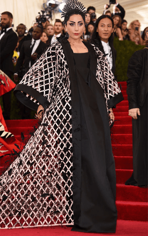 هذه كانت أغرب الفساتين في حفل ميت غالا 2015