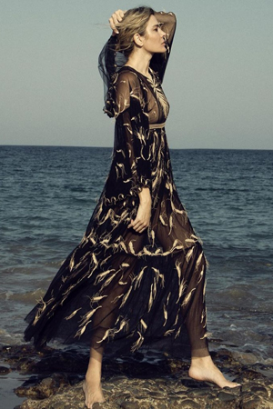 في عيد ميلادها.. نتعرّف إلى أسرار أناقة زويا صقر