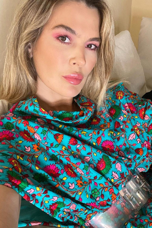 في عيد ميلادها تبقى زويا صقر أيقونة للجمال