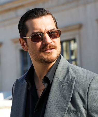 شاتاي أولسوي يعلن غضبه بسبب علاقات الحب