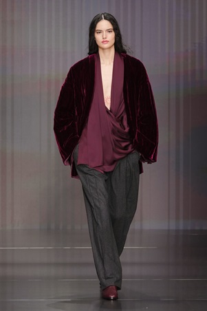 هدوء محسوب يرسم ملامح المرحلة الجديدة في عرض جورجيو أرماني