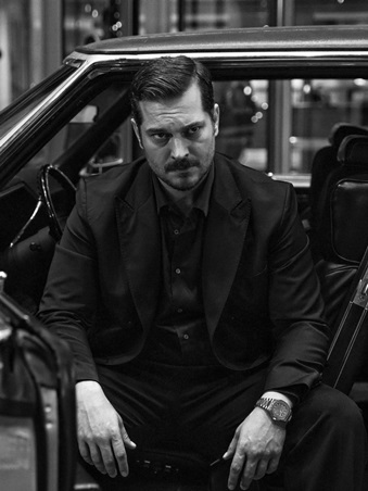 شاتاي أولسوي يعلن غضبه بسبب علاقات الحب