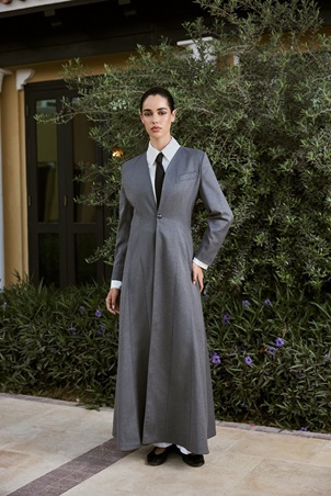 المصممة ليلى العوضي تقدم رؤية جديدة للجمال المشرقي