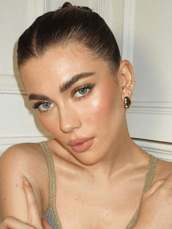 إليكِ أحدث صيحات المكياج لموسم الربيع