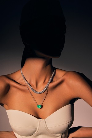 زمردكِ… حين يتجاوز اللون حدوده