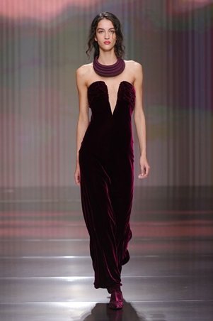 هدوء محسوب يرسم ملامح المرحلة الجديدة في عرض جورجيو أرماني