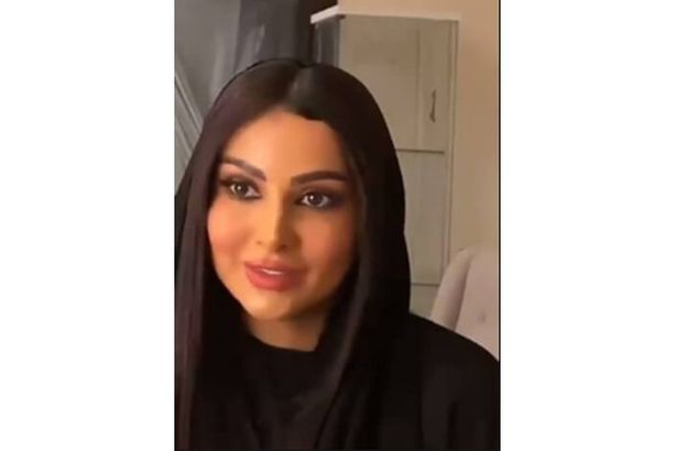 العنود عبد الله تخلع الحجاب: بدونه شكلي أفضل