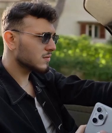 الشامي: خرجتُ وبقي صوت الناس في أذني!
