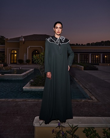 المصممة ليلى العوضي تقدم رؤية جديدة للجمال المشرقي