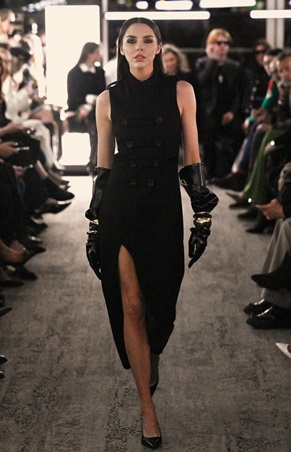 Glamoda تطلق مجموعة “Black Tulip” للمصممة عبير سطوحي في باريس