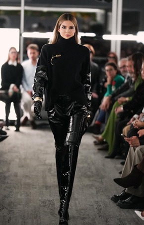 Glamoda تطلق مجموعة “Black Tulip” للمصممة عبير سطوحي في باريس