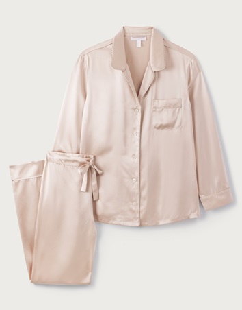 تفاصيل صغيرة… ولمسة دافئة في يوم عيد الأم