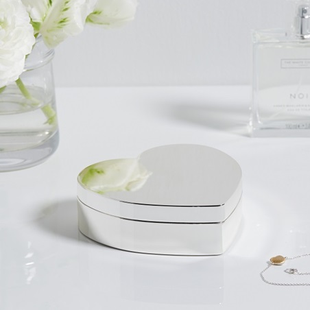 تفاصيل صغيرة… ولمسة دافئة في يوم عيد الأم