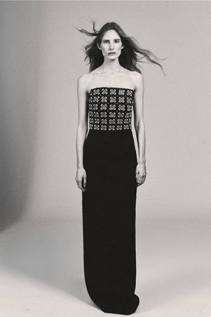 خفة لافتة في مجموعة أزياء Nihan Peker الجديدة