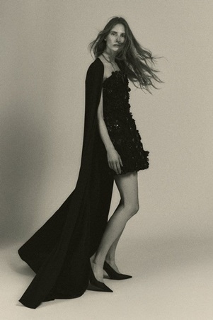 خفة لافتة في مجموعة أزياء Nihan Peker الجديدة