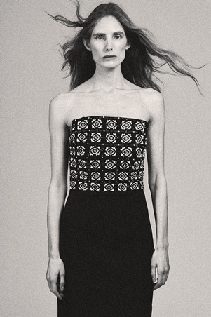 خفة لافتة في مجموعة أزياء Nihan Peker الجديدة