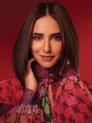 آية سماحة تهاجم فنانة كبيرة بعد إغلاق عيادة بيطرية: 