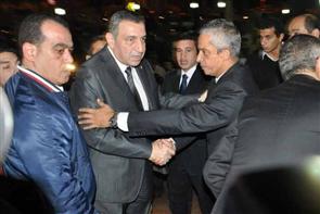 زوجة عامر منيب، بناته وشقيقه... تخلّوا عنه!