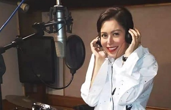 لقاء الخميسي تردّ على منتقدي أدائها للترانيم الكنسية وتكشف ديانتها الحقيقية