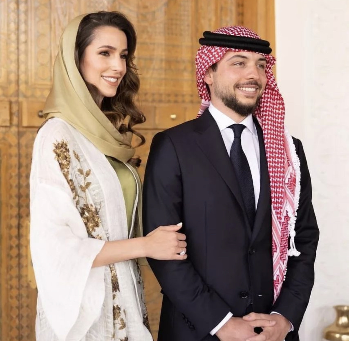 من هي رجوة خطيبة ولي عهد الأردن؟