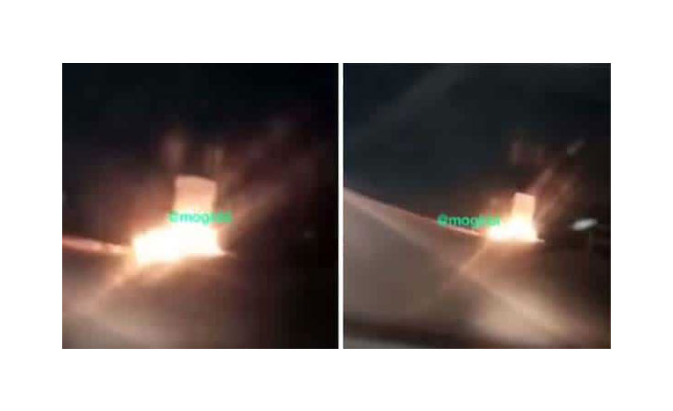 بالفيديو مجهول يشعر النار في جهاز ساهر على طريق تبوك