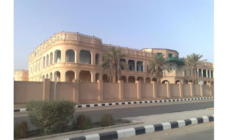 بالفيديو شاهدي فخامة قصر الملياردير السعودي معن الصانع