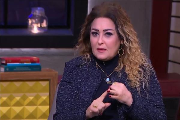 نهال عنبر عن علاقتها بنجلها حسام الحسيني: خاصمته 60 يوماً بسبب الديسكو