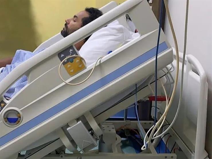 كريم فهمي ينشر صورته بالمستشفى و أول تعليق له بعد إصابته بجلطتين في الرئة