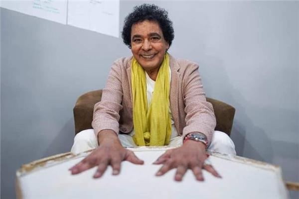الكينج محمد منير يضع بصمته على حائط المشاهير في بوليفارد الرياض