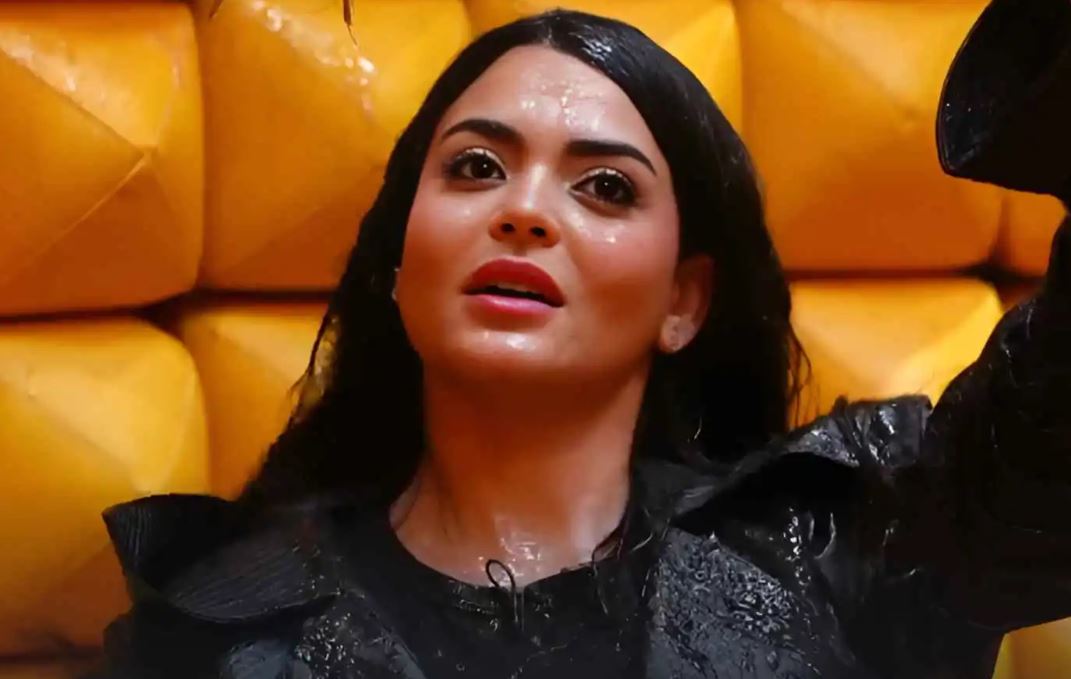 أسماء جلال تقاضي رامز جلال بسبب مقدمة 