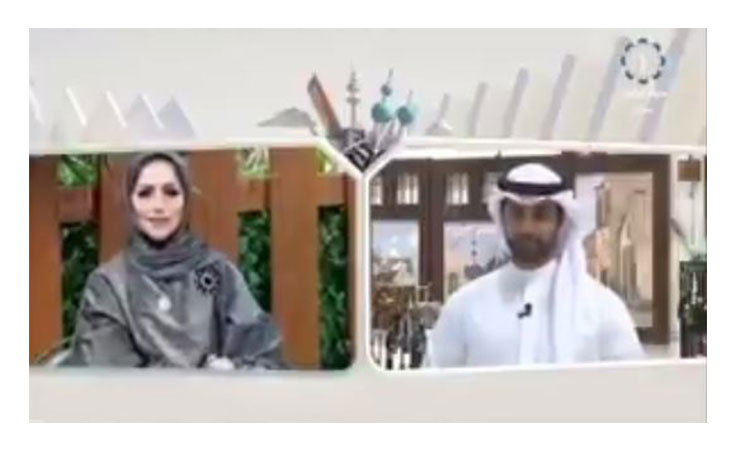 بالفيديو : مذيعة كويتية تثير الجدل بتغزلها في مراسل على الهواء
