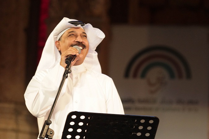 ابنة عبد الله الرويشد تُبهر التواصل الاجتماعي بجمالها الجذاب