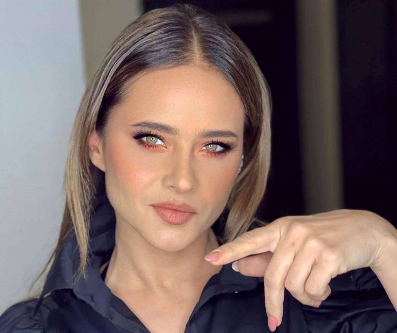 نيللي كريم تعاتب انتصار وترُدّ على باسم سمرة بخصوص دور زوجها