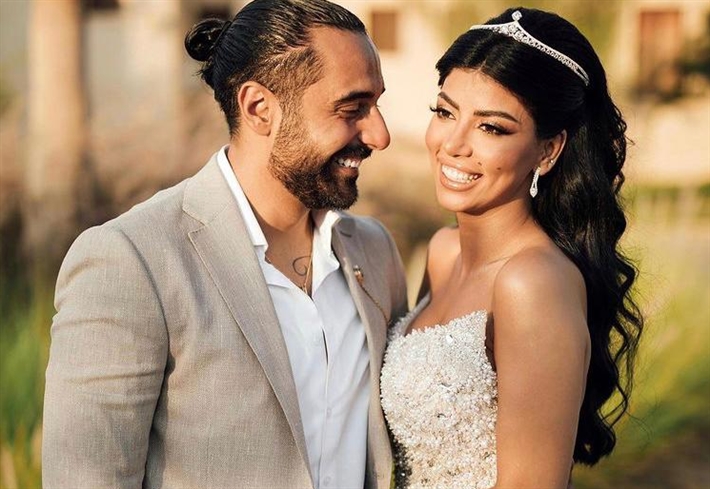 كارولين عزمي تعلن فسخ خطوبتها من نجل سمير ويليام