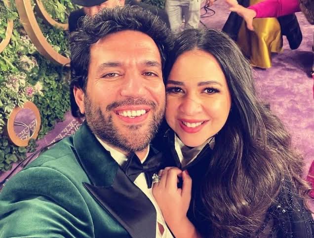 إيمي سمير غانم عن والديها: أشعر بتوتر شديد ومحتاجة لهم وبشد في شعري بالليل