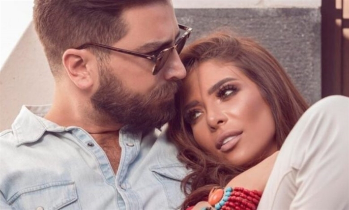 «ظروف معقدة»… معتصم النهار يكشف كواليس انفصاله وعودته إلى زوجته