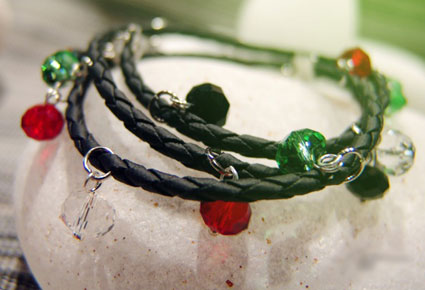 احتفلي باليوم الوطني مع Sandy Trinkets