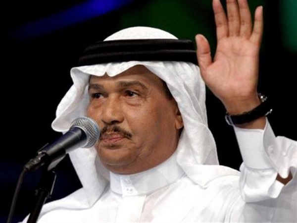شاهدي: محمد عبده يكشف عن مهاراته في كرة القدم