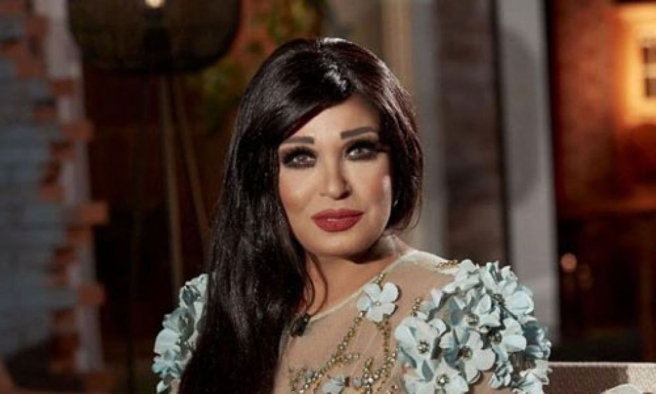 فيفي عبده في أول ظهور لها بعد خضوعها لعملية جراحية