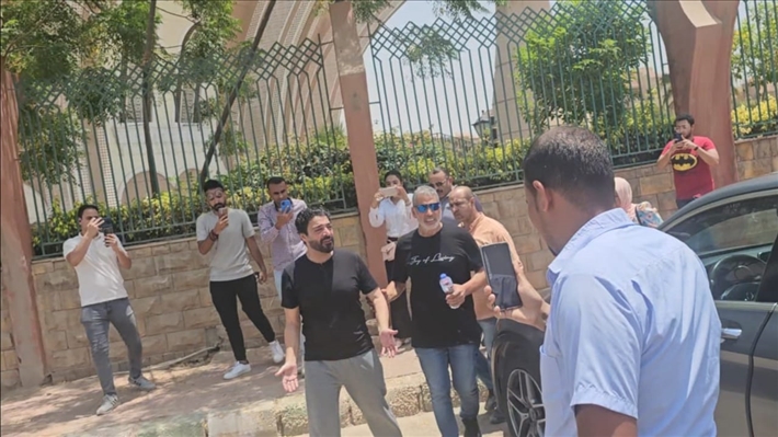 حميد الشاعري ومحمد محي ومنى عبد الغني أول حضور جنازة الراحل علاء عبد الخالق