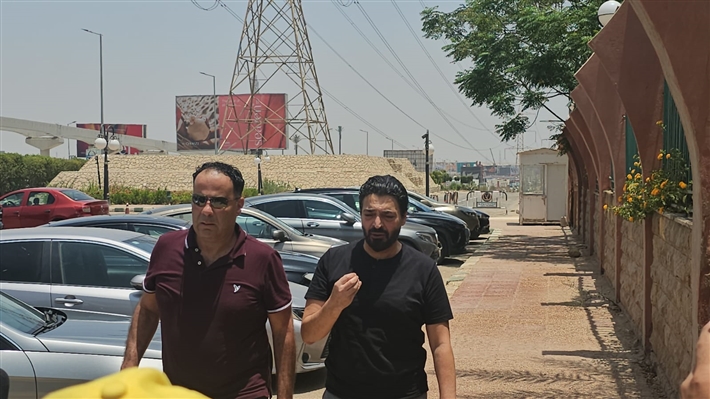 حميد الشاعري ومحمد محي ومنى عبد الغني أول حضور جنازة الراحل علاء عبد الخالق